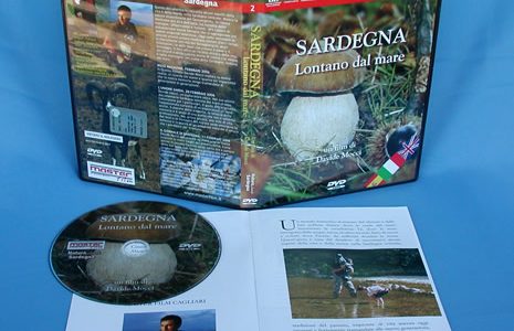 DVD Box nero con libretto.